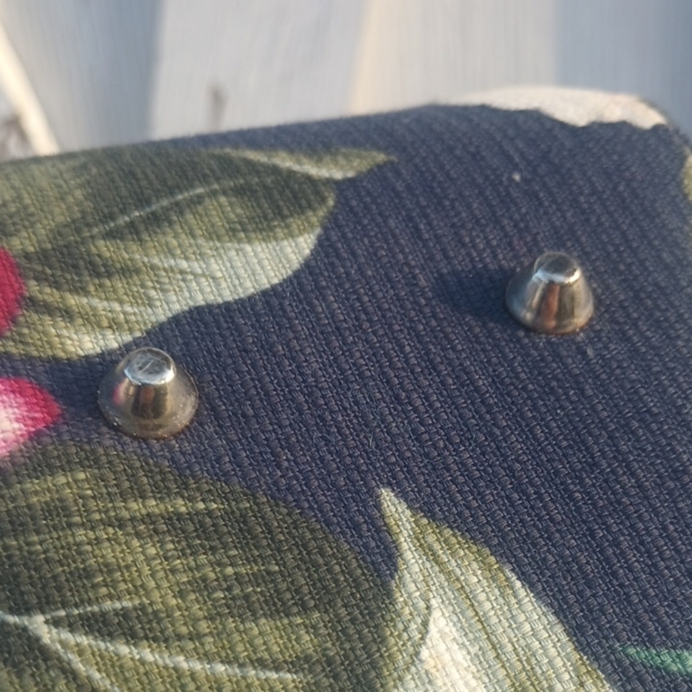 Vintage Floral Handbag - Picture 4 of 10